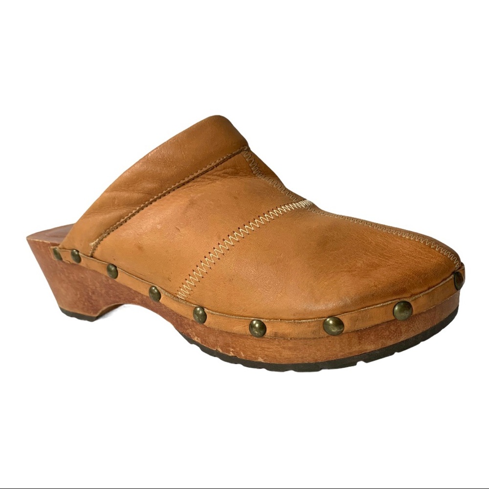 Details Women’s Leather Wooden Clogs